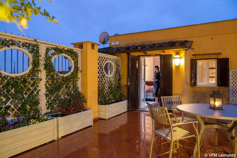 Hotel At The Spanish Steps View Rom